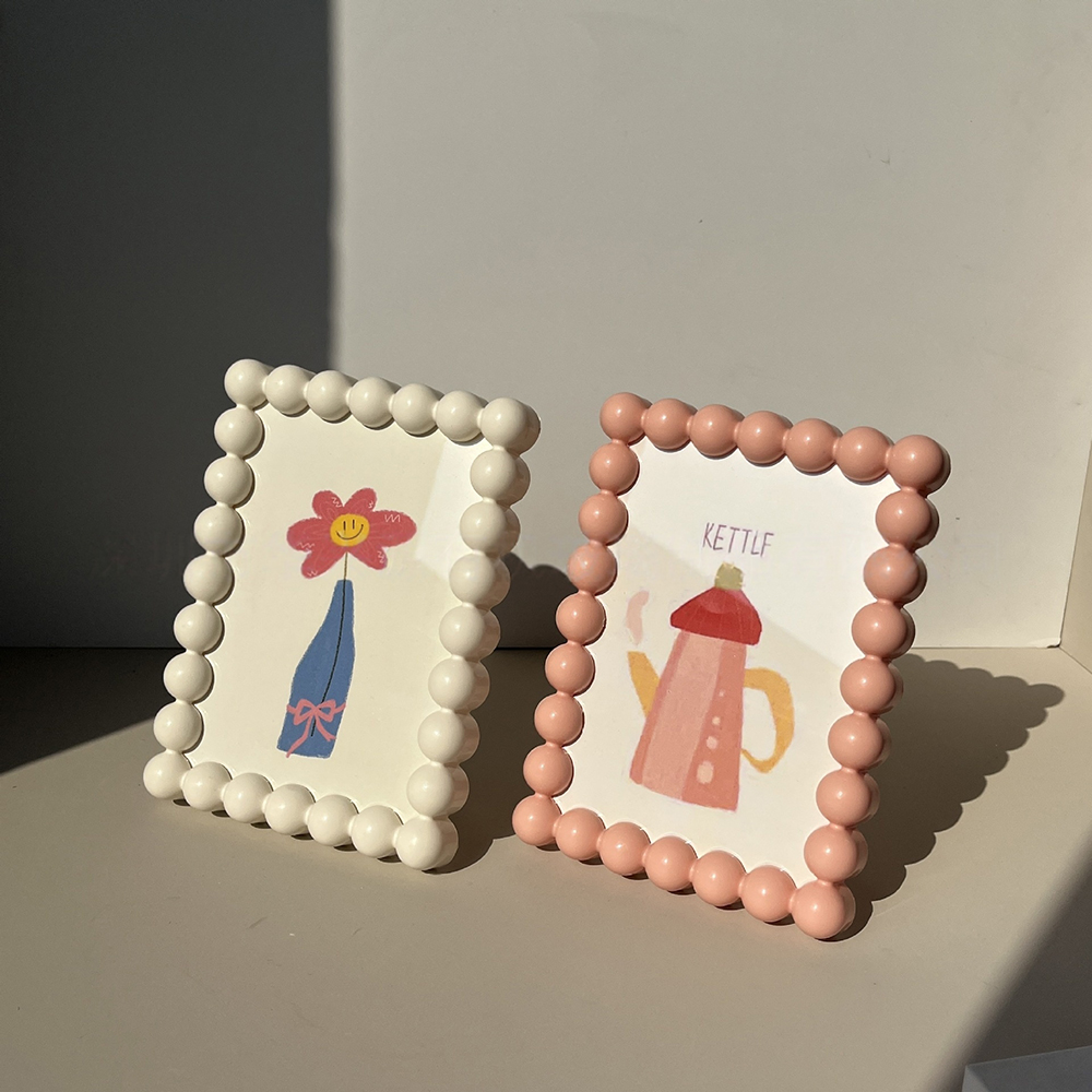 Plastic Cute Beaded Edge Photo - огляд і ціна Desk Setup Photo