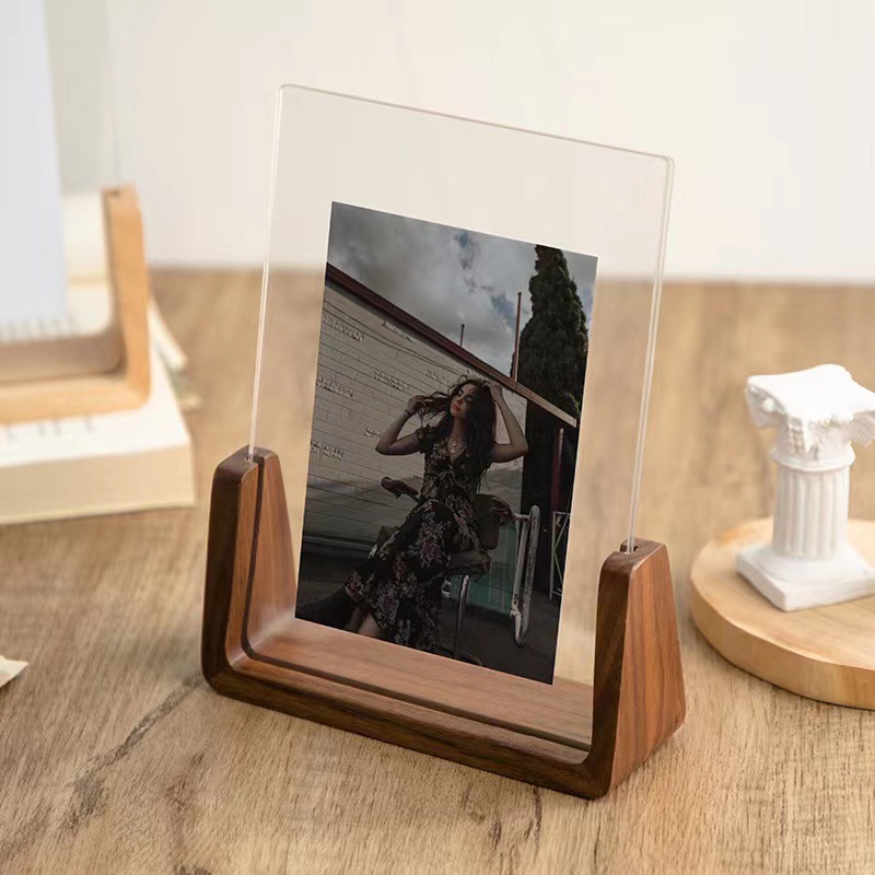 Walnut/Beech Creative Photo Fr - огляд і ціна Desk Setup Photo