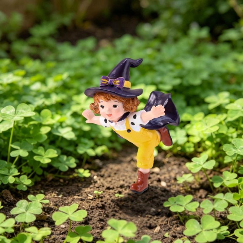 Witch Character Plant Pot Figu - огляд і ціна Plant Pot Small Desk
