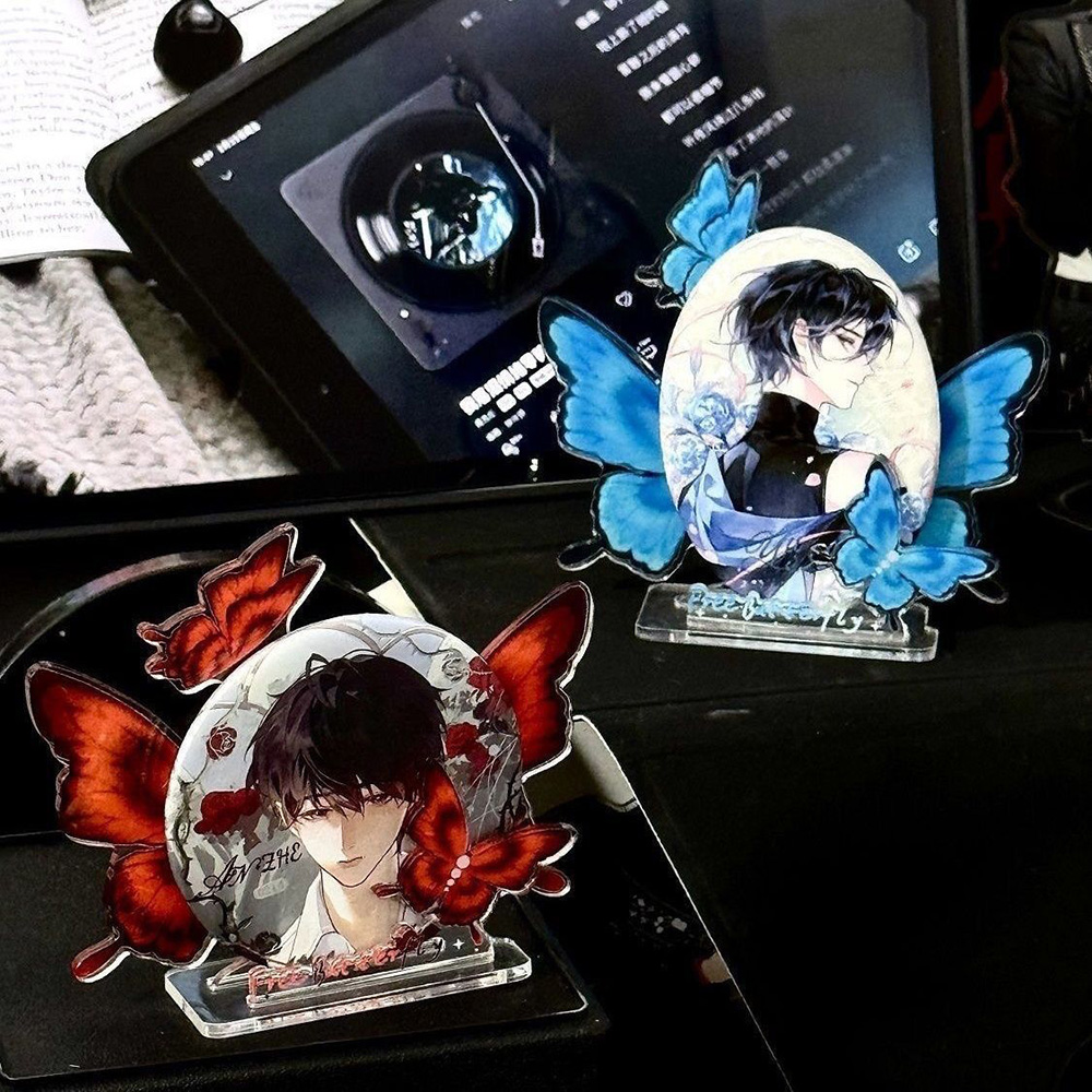 4Pcs Butterfly Acrylic Badge D - огляд і ціна Desk Setup Photo