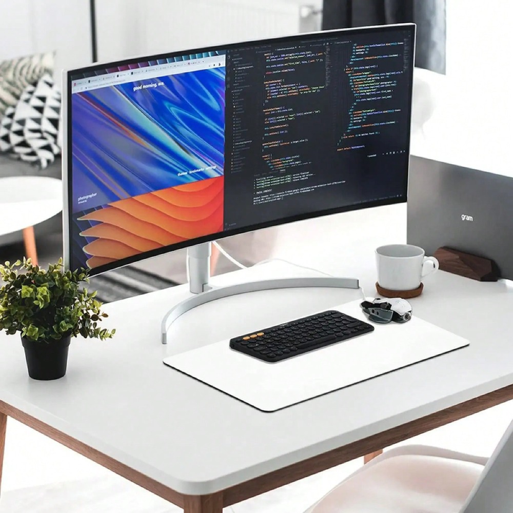 Pink Paw Print Desk Pad ，Large - огляд і ціна Desk Setup Pink